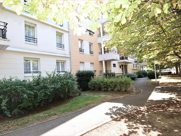 Appartement 3 pièces 66 m² 2 chambres terrasse garage à vendre à Metz Sablon 