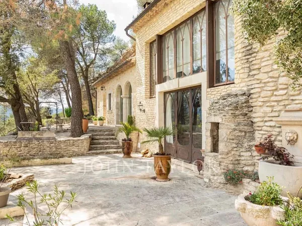 Maison Troglodyte 