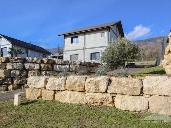 Maison 4 pièces - 107 m² 