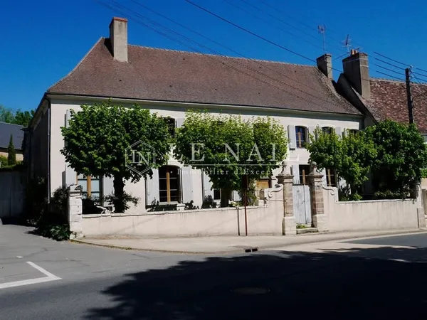Confortable maison du XVIIIe siècle, proche de la châtre en Berr 