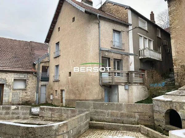Maison Port Sur Saone 5 pièce(s) 74 m2 