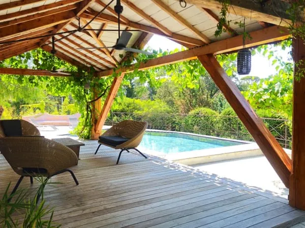 Villa 5/6 Pieces Avec Piscine A Vendre A Valescure 