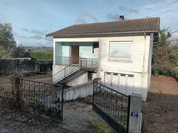 Aiguillon Maison sur sous-sol à rénover