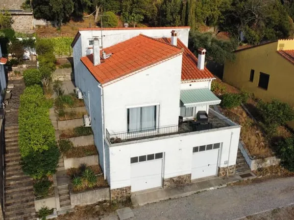 Au Perthus, maison avec terrasse 5 chambres à acheter 243000 € 