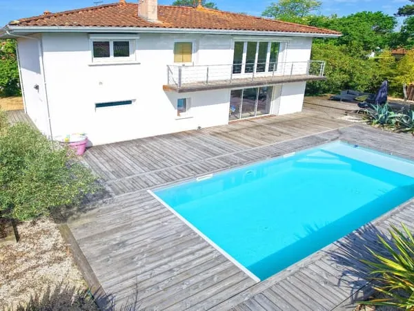 Maison 4 chambres piscine 