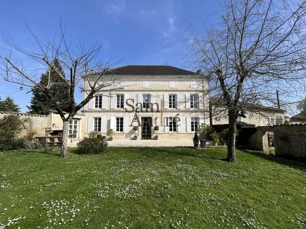 Belle demeure Charentaise - Secteur Champniers 