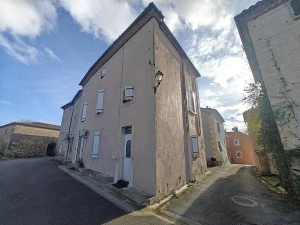 Belle maison de village rénovée à Malras, proche de Limoux 