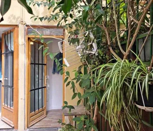 À vendre - Studio lumineux avec mezzanine et parking privatif - Secteur Port / Garibaldi - Nice 