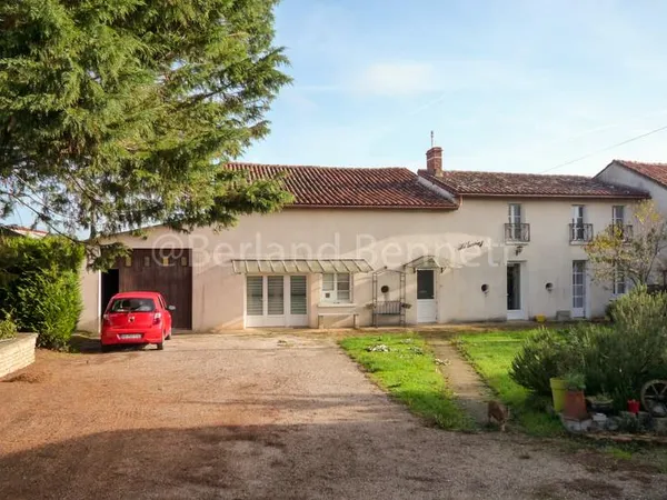 Maison en pierres à rafraichir 