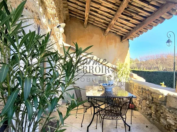 La Bruguiere Proche du duché d'Uzès, maison de village rénovée avec terrasse