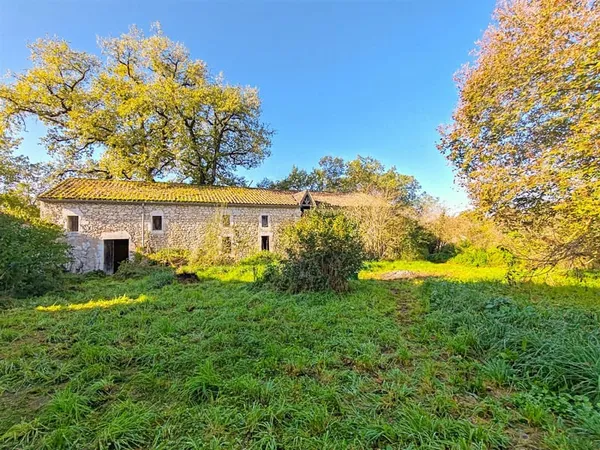Chai En Pierre À Transformer (pour Habitation possibilité 250 m² et plus) - Cadre Exceptionnel - 