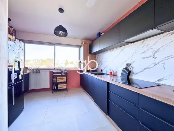 Appartement 3 pièces 76 m2 Terrasse, Garage, Cave, Piscine Quartier Estanove, Montpellier