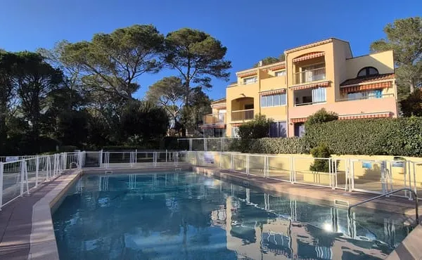 Appartement en bordure de golf
