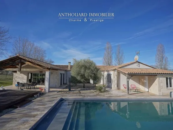 Maison contemporaine, piscine 