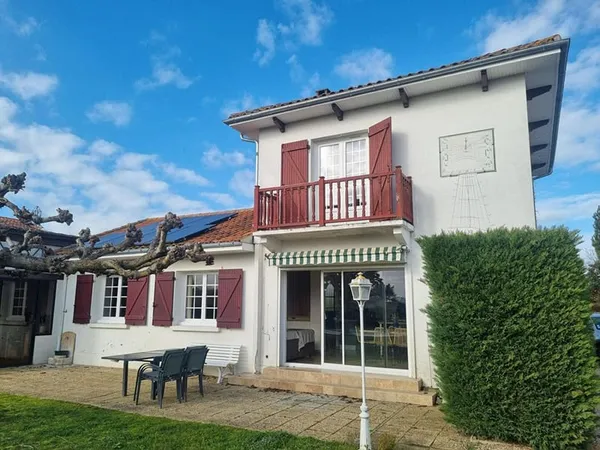 Maison Maubourguet centre avec piscine - 2 chambres 1 bureau
