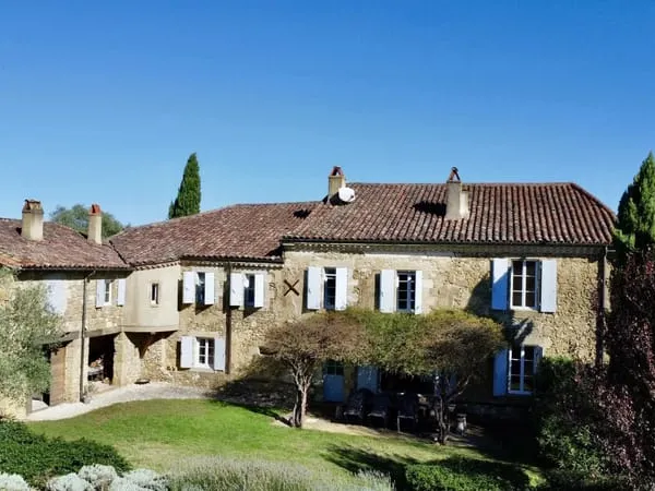 Sublime Propriété Isolée avec Vues à 360° 