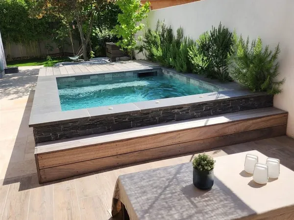 Maison 214 m² avec local professionnel indépendant à Rougiers