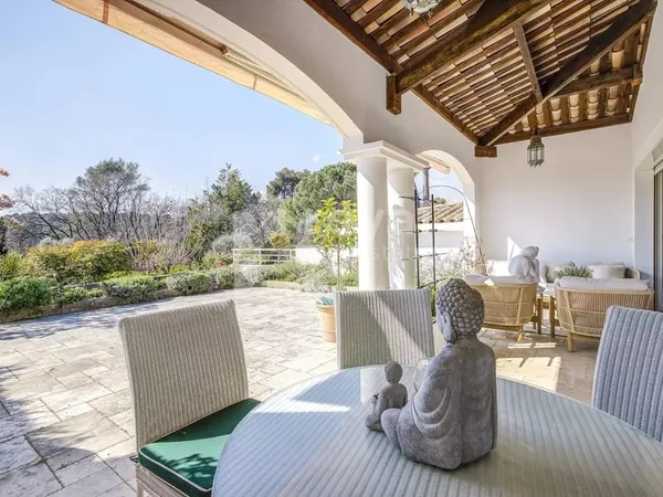 Villa de plain pied avec terrasse - Royal Mougins Golf