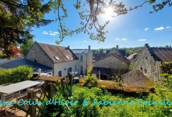 Propriété de 2 habitations à 10 km des portes de Soissons