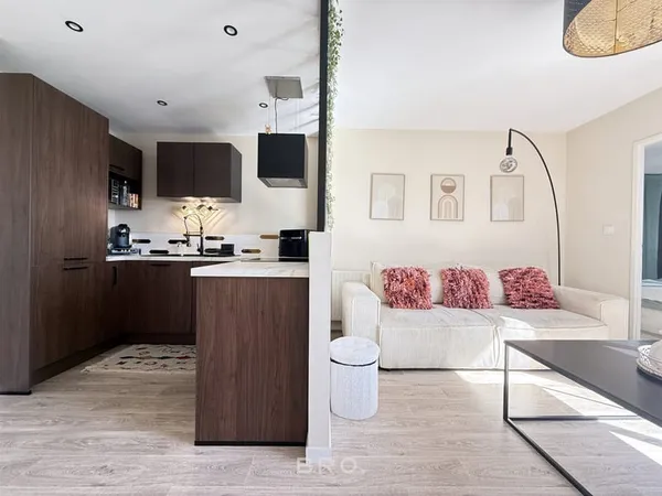Appartement 2 Pièces - 47M2 - Dernier Étage Ascenseur - Parking - Terrasse - Le Poulfanc