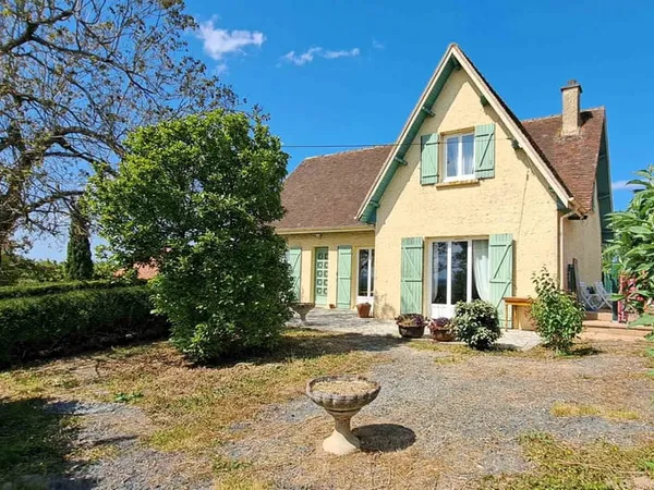 Rare !! Maison de famille à la campagne sur 1.67ha