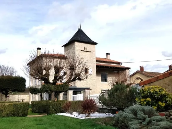 Logis Historique datant du XVIe siècle, Intérieur Raffiné, Havre de Paix, A Proximité & de Verteuil