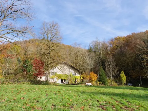 Absolute Reclusión - avec 23 ha de parcelle forestière