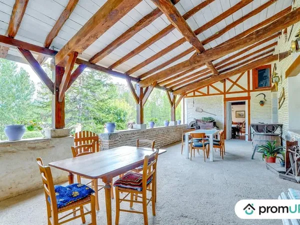 Maison de 200 m2 avec terrain
