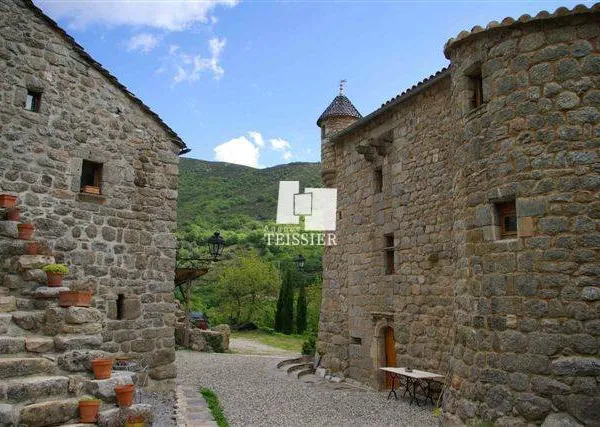 Bien d’exception Vente Les Vans 12p 400m² 800000€