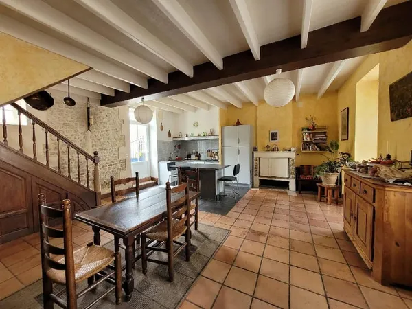 Maison Vente Loulay 7p 165m² 168500€