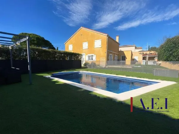 Villa 9 pièces avec piscine