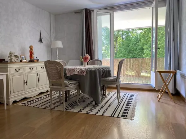 BAGNOLES DE L'ORNE - PROCHE DES CURES THERMALES - APPARTEMENT T2 - 55 M² - BALCON EXPOSE SUD