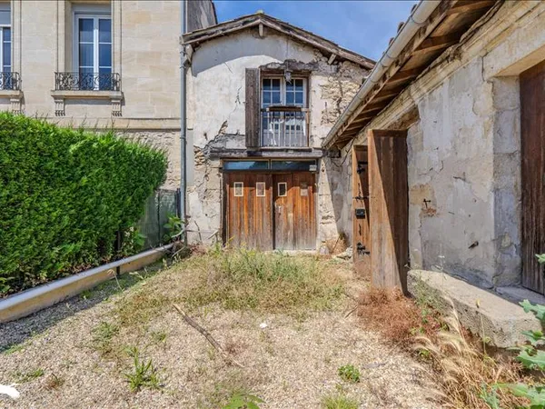 Maison en pierre de 6 pièces principales