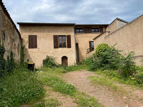 Immeuble Villerest 8 pièce(s) 150 m2