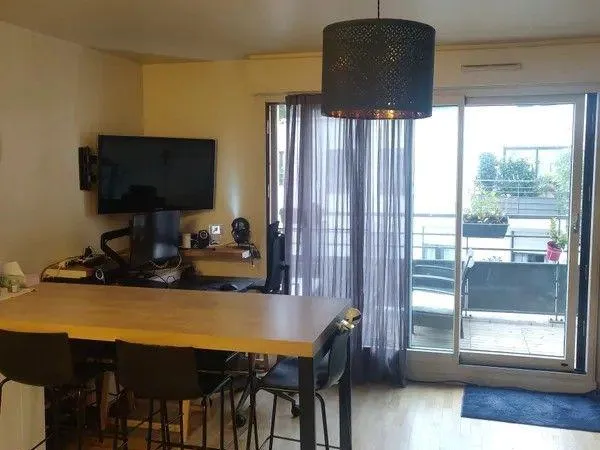 Beau 2 pièces 47 m² avec grand balcon