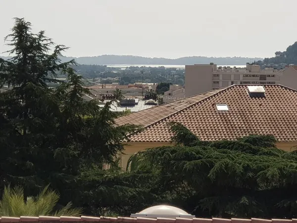 Appartement 3 chambres à acheter à Hyères avec AMV Hyères Gare