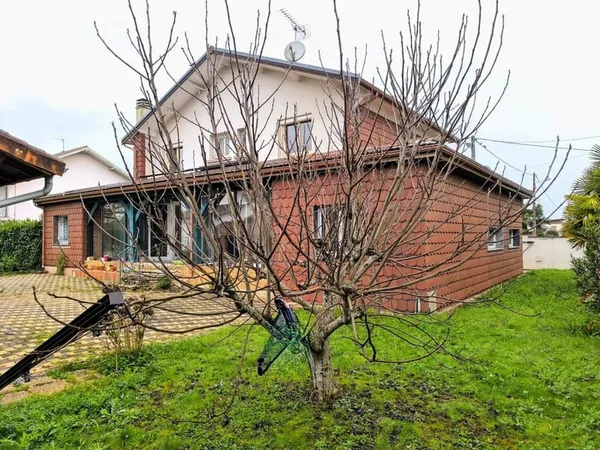 Spacieuse maison de 158 m² avec jardin à Tarbes