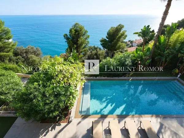 CAP D'AIL - Villa Contemporaine de Luxe de 330 m² avec Piscine C