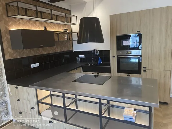 BIARRITZ - Appartement rénové quartier des Halles
