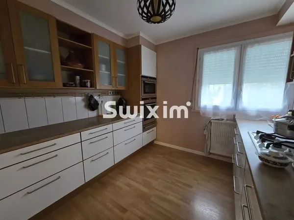 Appartement 4 pièces avec balcon et cave