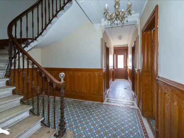 Maison de ville de 8 pièces principales