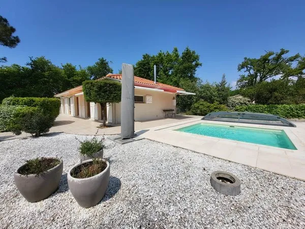 Villa de 5 pièces principales