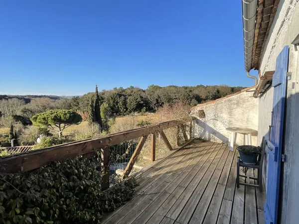 Dans un village de caractère au pied de la Montagne noire -