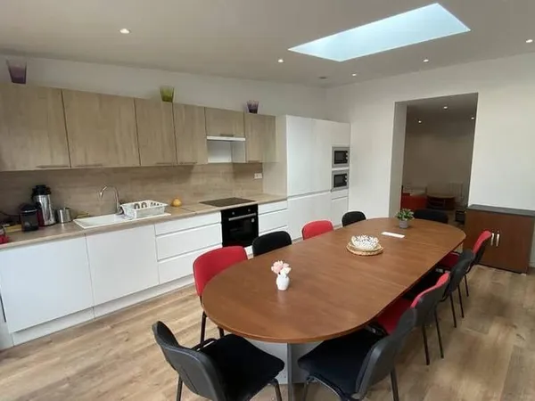 Chambres dans coloc 130 m² intégralement rénovée