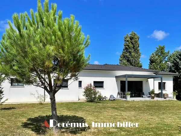 Villa Contemporaine avec Vue Panoramique Camblanes-et-Meyn