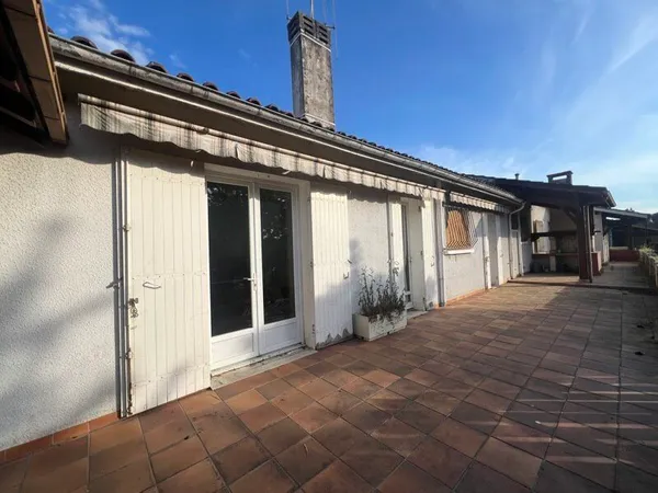 Maison 9 pièces 245 m²