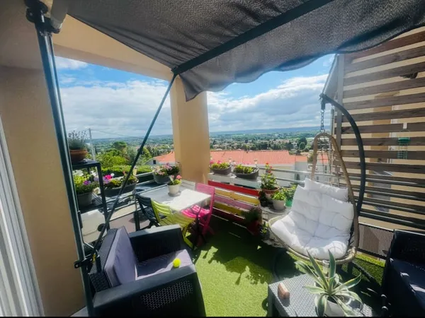 T3 65 M2 ANSE TERRASSE PARKING