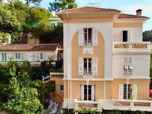 Nice- Hauts de Chambrun, Villa 8P 230m², jardin et vue Mer