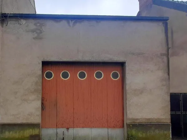 Parking/Garage/Box 85 m²