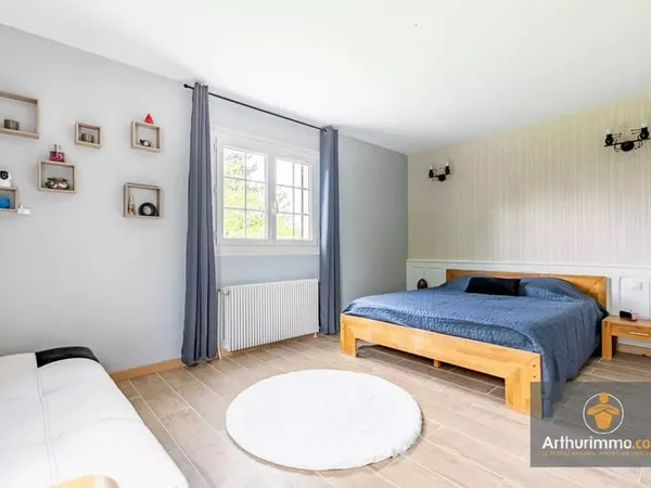 Maison 8 pièces 257 m²